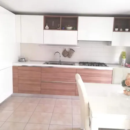 דירה #more4less Casa Vacanza 100mq 2 Bagni Parcheggio Incluso מטרה