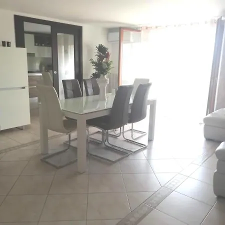 #more4less Casa Vacanza 100mq 2 Bagni Parcheggio Incluso מטרה