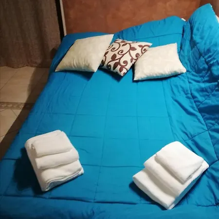 #more4less Casa Vacanza 100mq 2 Bagni Parcheggio Incluso דירה