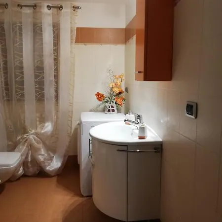 #more4less Casa Vacanza 100mq 2 Bagni Parcheggio Incluso アパート マテーラ