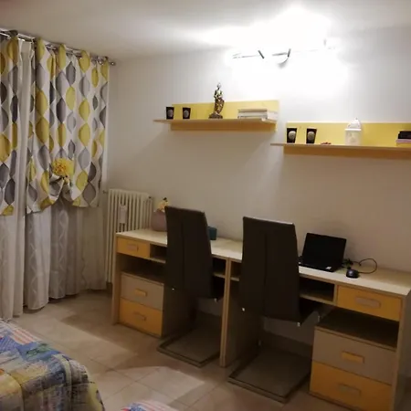 アパート #more4less Casa Vacanza 100mq 2 Bagni Parcheggio Incluso
