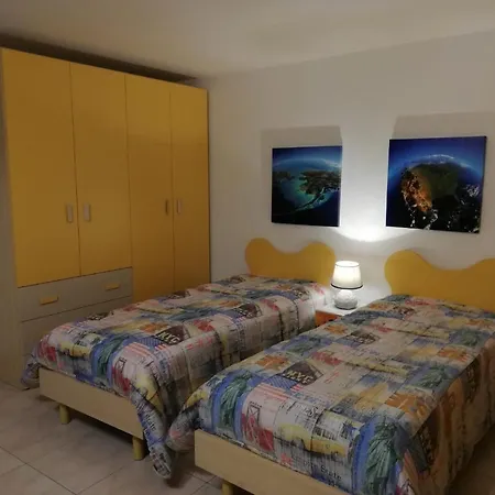 #more4less Casa Vacanza 100mq 2 Bagni Parcheggio Incluso דירה *